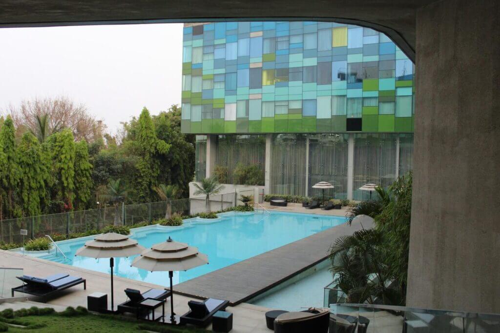 Vivanta by Taj Swimming Pool